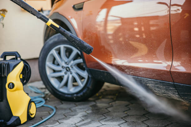 Garage Pressure Washing in Tice, FL